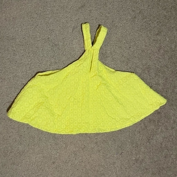 Design Lab Lord & Taylor Yellow Flowy crop top size Small - Picture 9 of 9